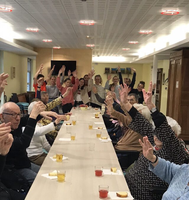 KT 6ème : Visite aux résidents à la maison de retraite de St Macaire en Mauges